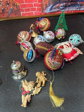 Lot of vintage ornaments